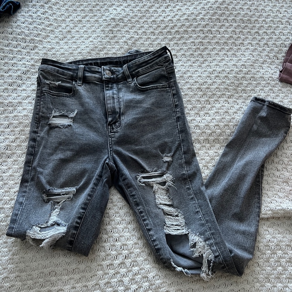 Grey skinny jeans
